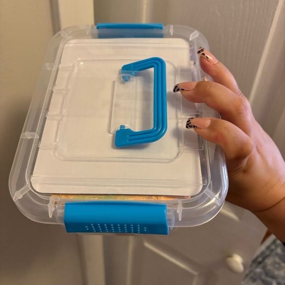 Sidewalk Chalk Tub - 35 pieces - Picture 5 of 7